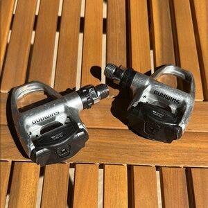 Shimano Dual-Sided Clipless Pedals Silver and Black PD 6610